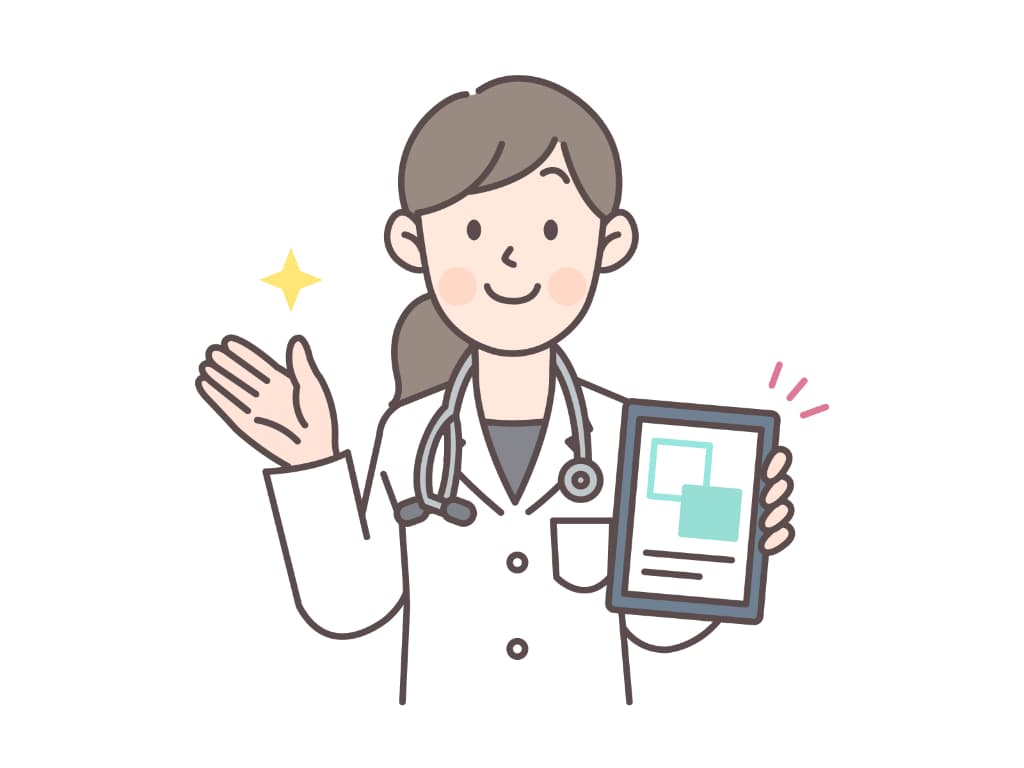 タブレットで説明する女性薬剤師